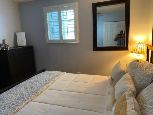 Modern 2/1 Apt Near Midtown And Beaches Miami Bagian luar foto