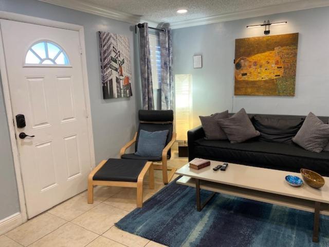 Modern 2/1 Apt Near Midtown And Beaches Miami Bagian luar foto