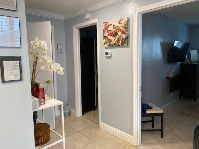 Modern 2/1 Apt Near Midtown And Beaches Miami Bagian luar foto