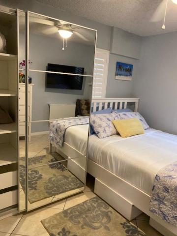 Modern 2/1 Apt Near Midtown And Beaches Miami Bagian luar foto