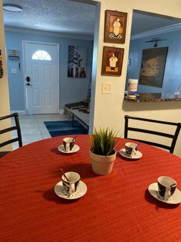 Modern 2/1 Apt Near Midtown And Beaches Miami Bagian luar foto