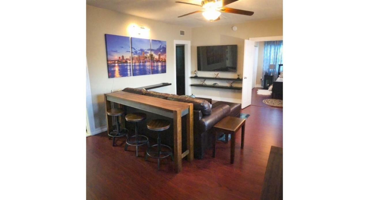 Modern 2/1 Apt Near Midtown And Beaches Miami Bagian luar foto