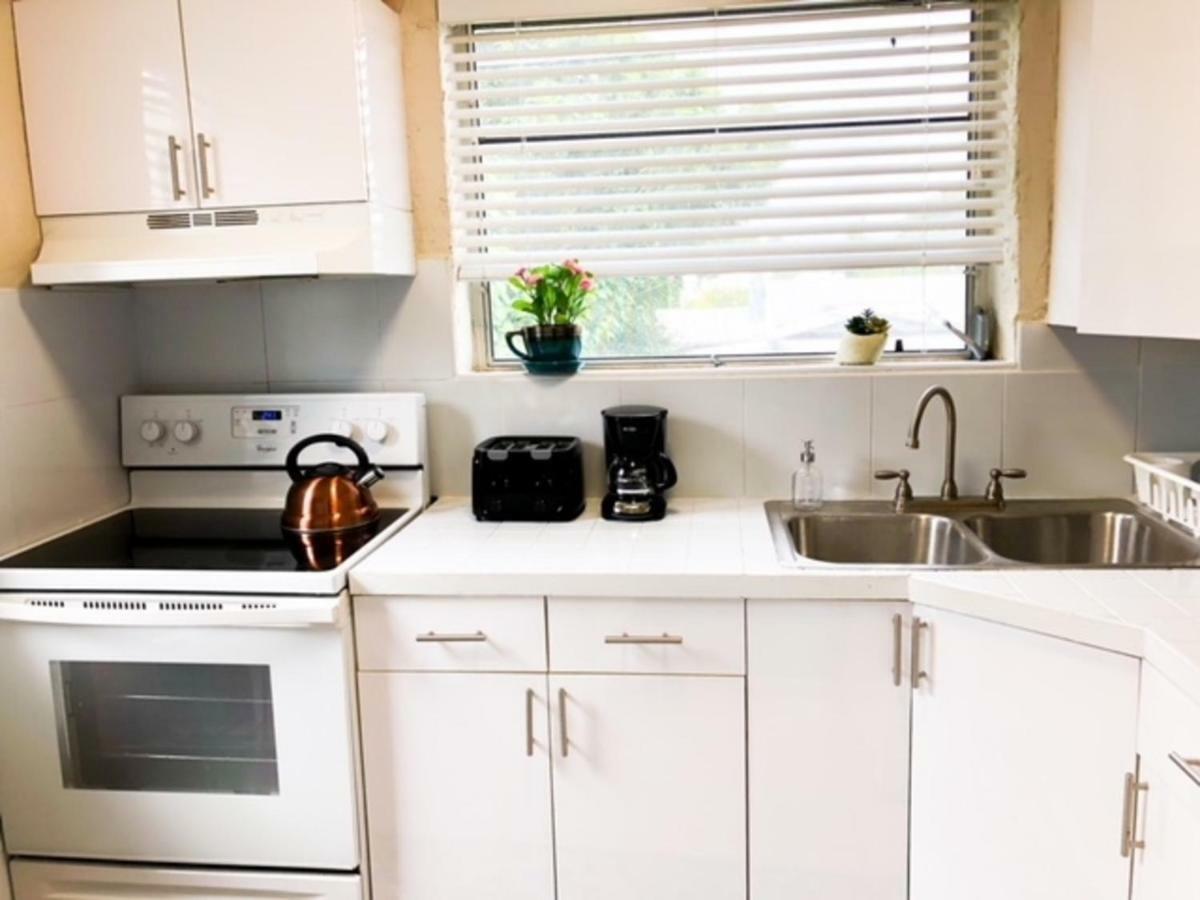 Modern 2/1 Apt Near Midtown And Beaches Miami Bagian luar foto